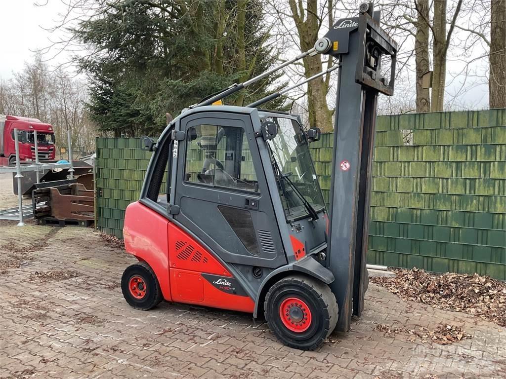 Linde H 30 D 02 EVO Дизельные погрузчики