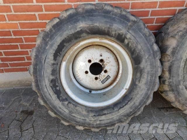  18 365/70R18 Шины и колёса
