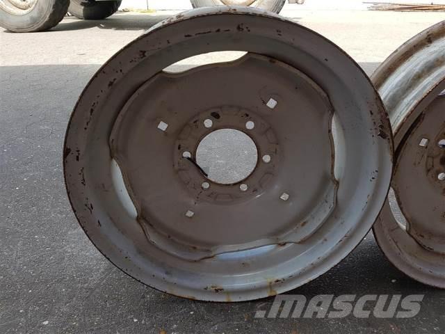  18 5.50FX18 Шины и колёса