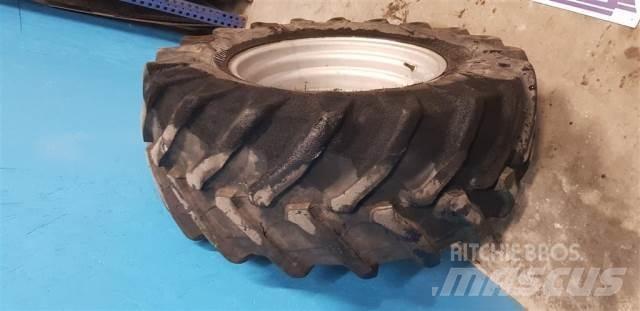 24 440/65R24 Шины и колёса