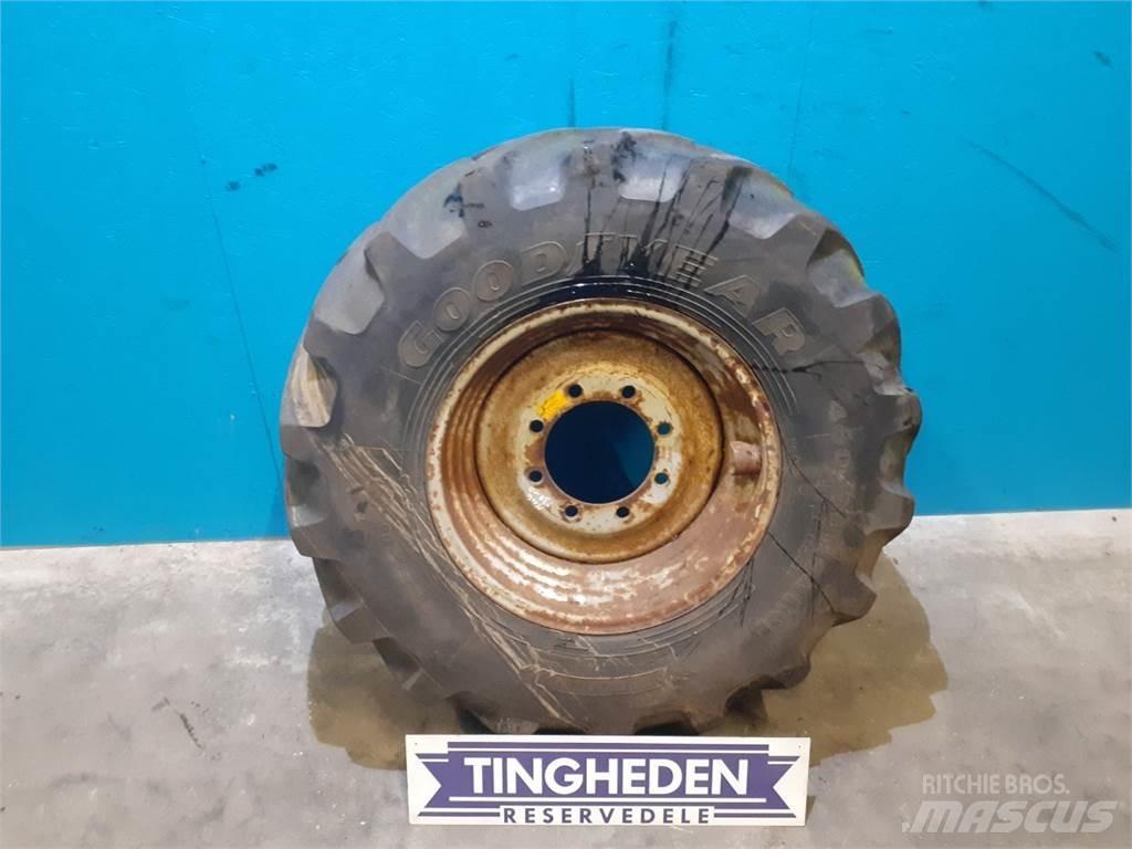  24 460/70R24 Шины и колёса