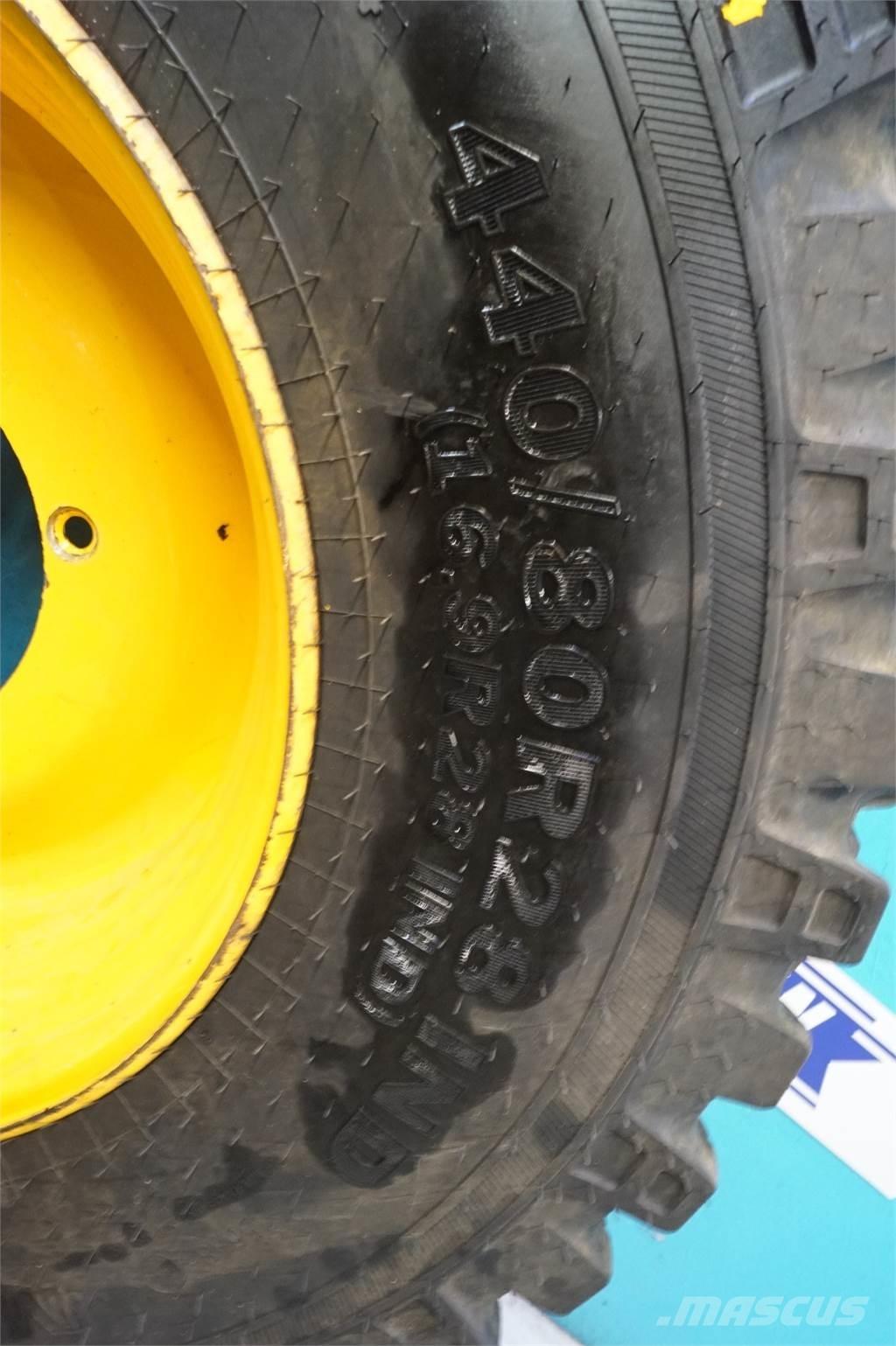  28 440/80R28 Шины и колёса