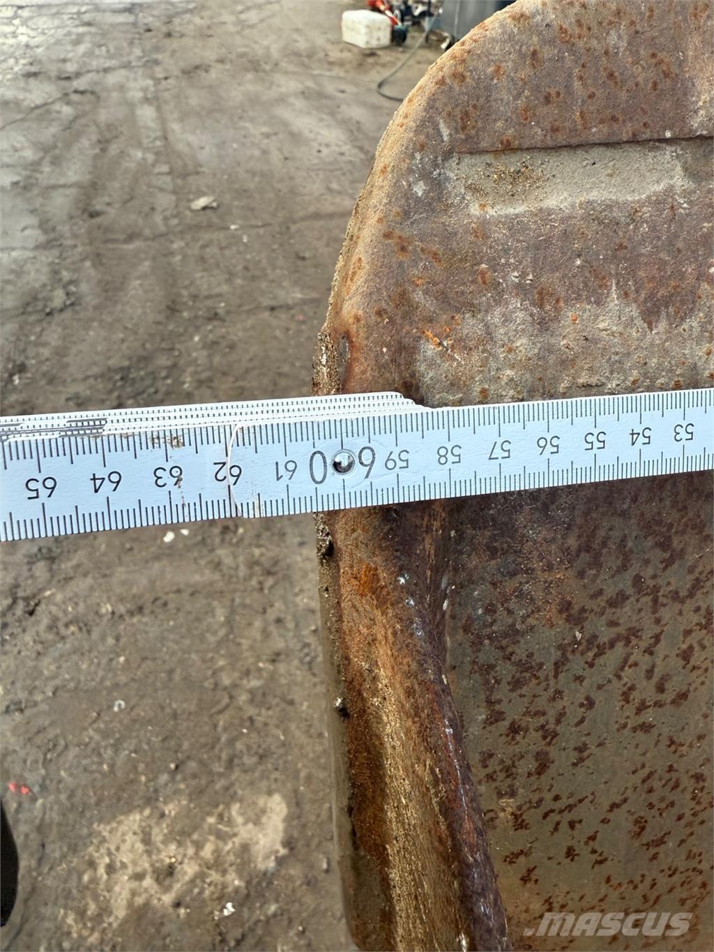  600mm Graveskovl Ковши