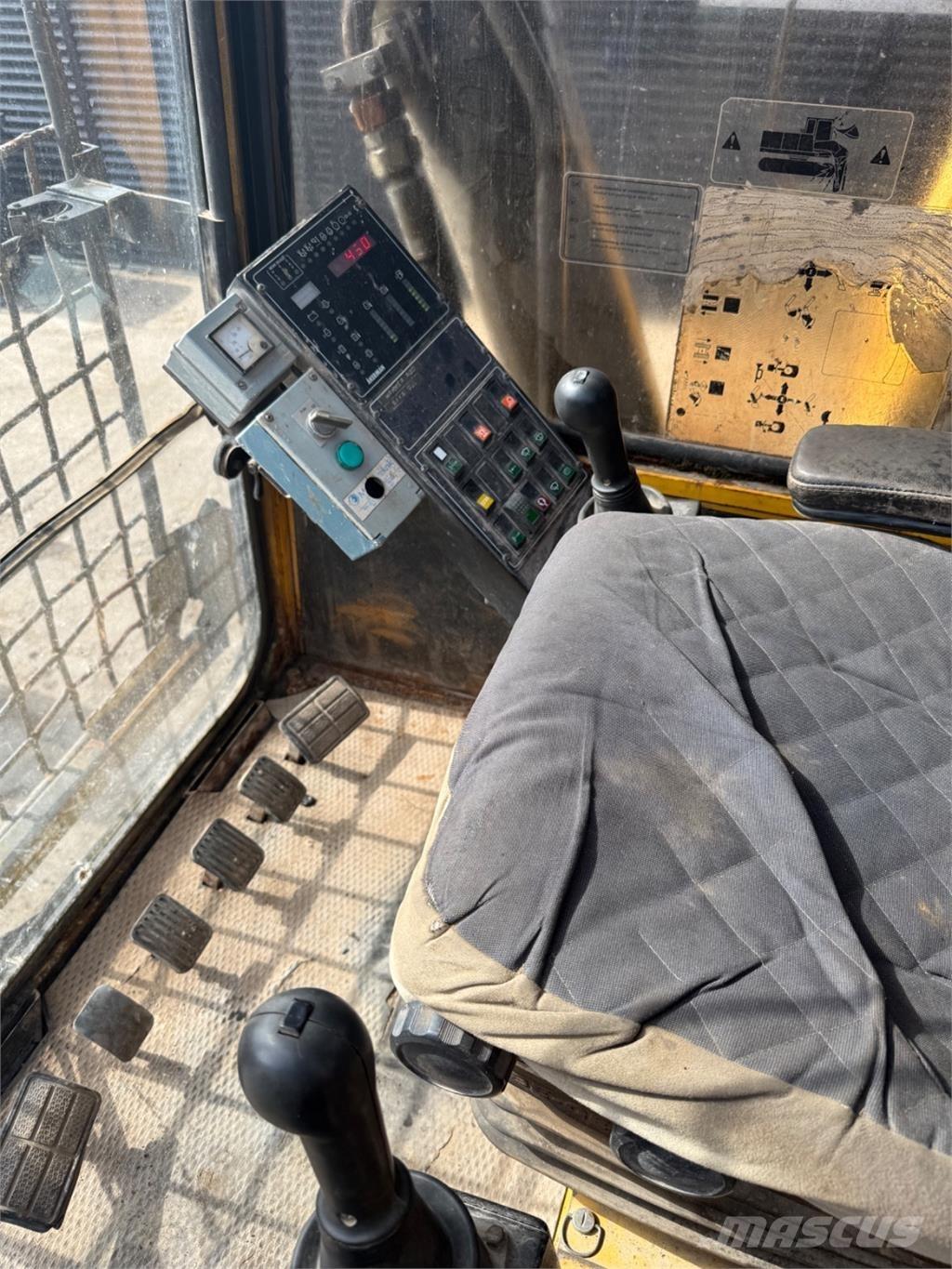 Åkerman EC300 Гусеничные экскаваторы