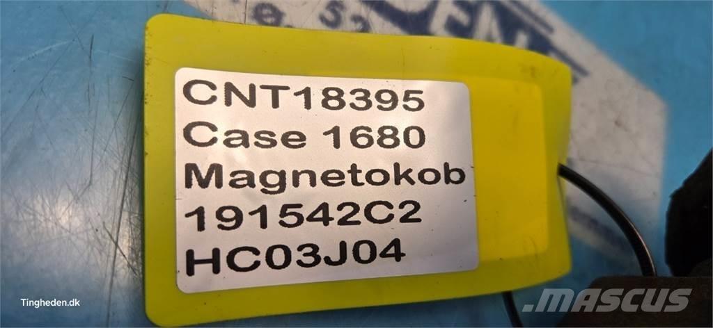 CASE 1680 Компоненты для зерноуборочных комбайнов