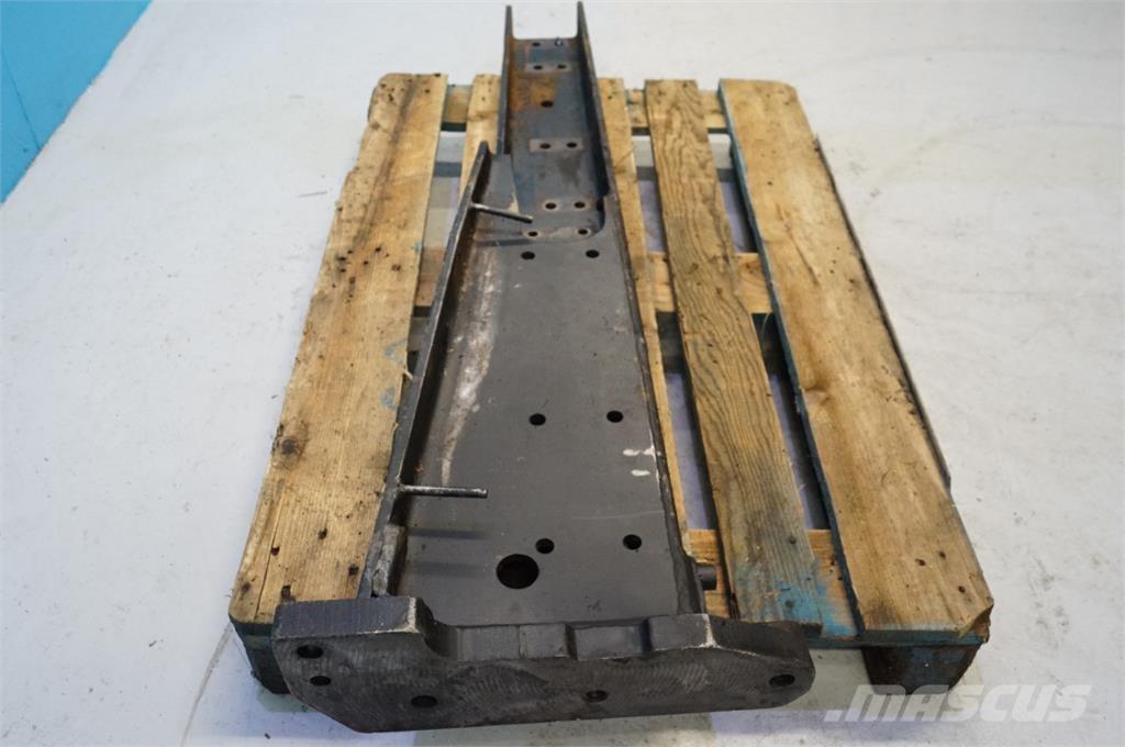 CASE 7130 Навесное оборудование и запчасти