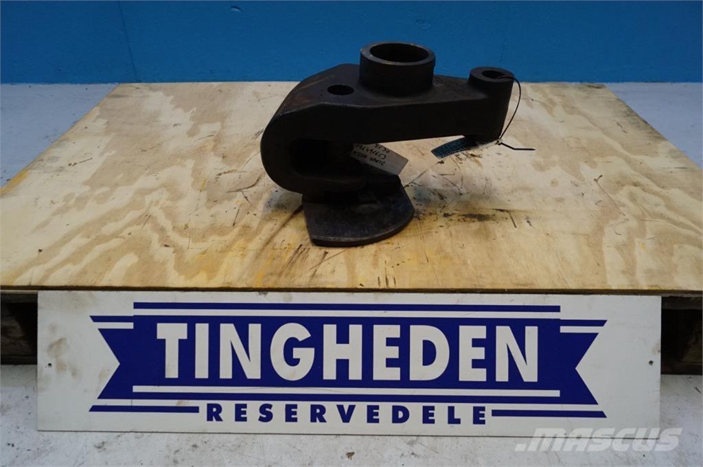 CASE 7130 Навесное оборудование и запчасти