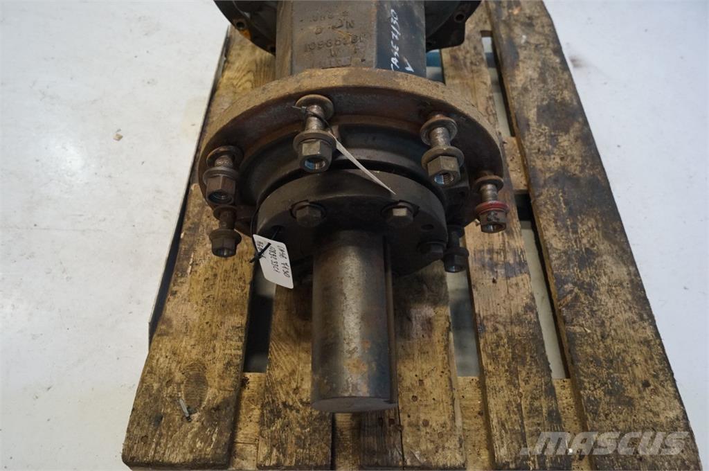 CASE 7130 Навесное оборудование и запчасти