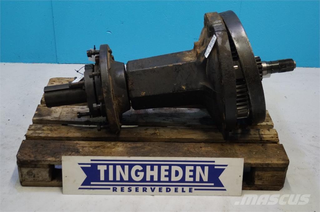 CASE 7130 Навесное оборудование и запчасти