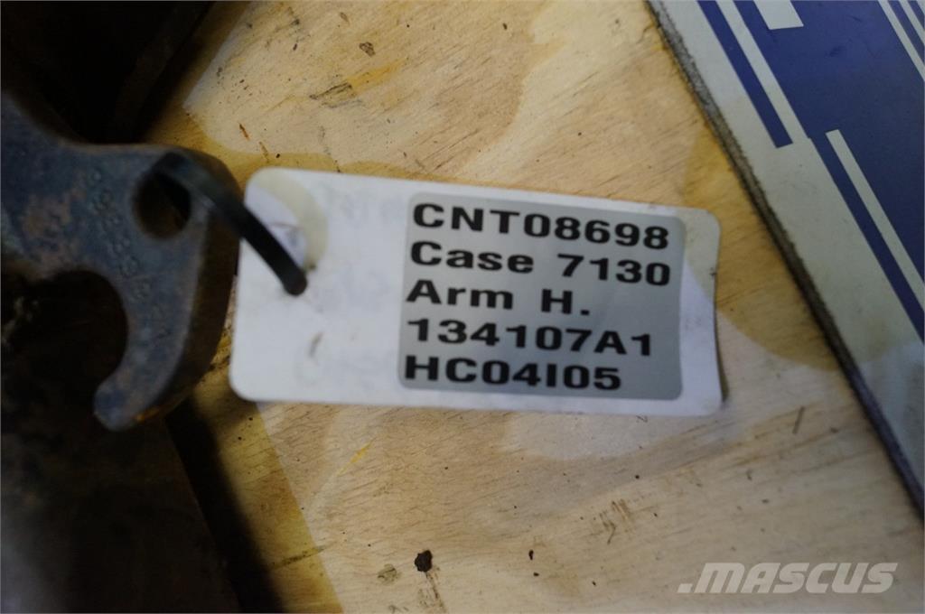 CASE 7130 Навесное оборудование и запчасти