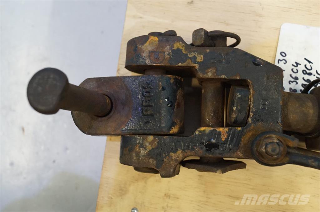 CASE 7130 Навесное оборудование и запчасти