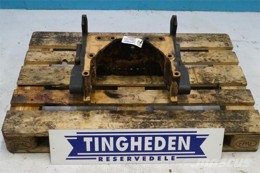 CASE 7130 Навесное оборудование и запчасти