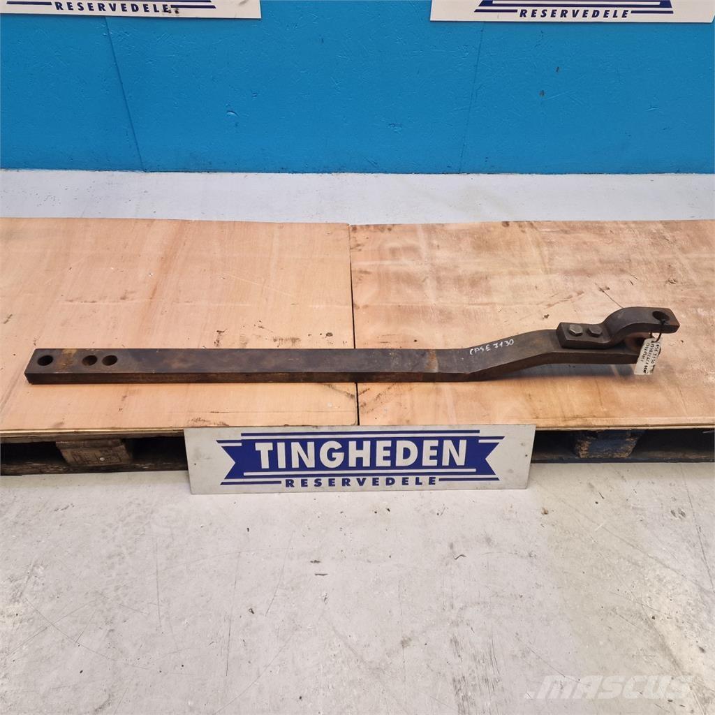 CASE 7130 Навесное оборудование и запчасти