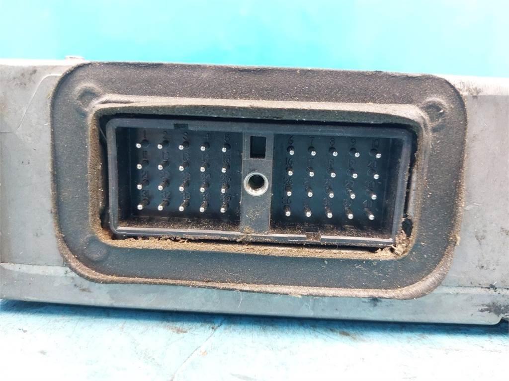 CASE 8010 AF Электронные блоки