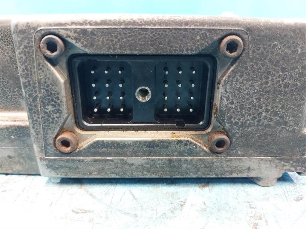 CASE 8010 AF Электронные блоки