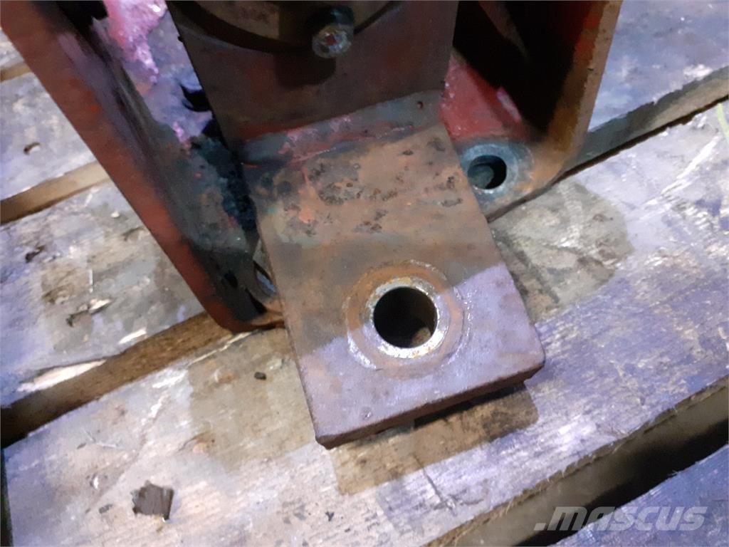 CASE 810 Компоненты для зерноуборочных комбайнов