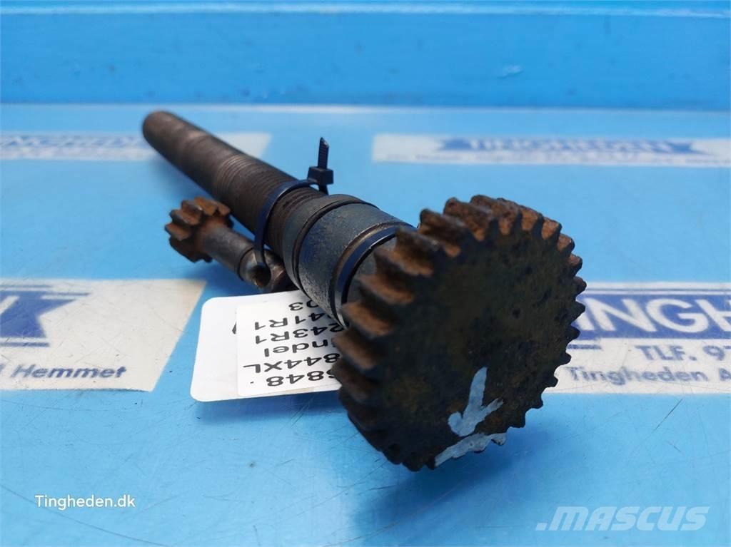 CASE 844XL Навесное оборудование и запчасти