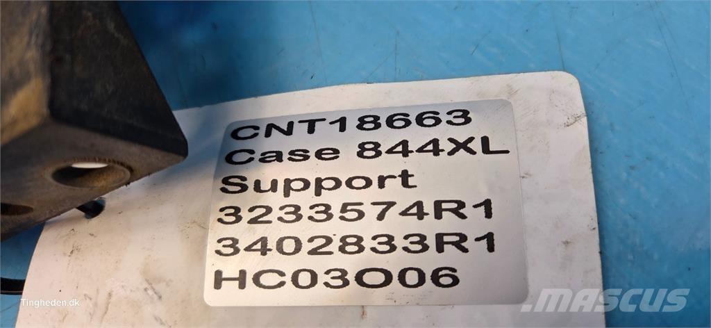 CASE 844XL Кабины