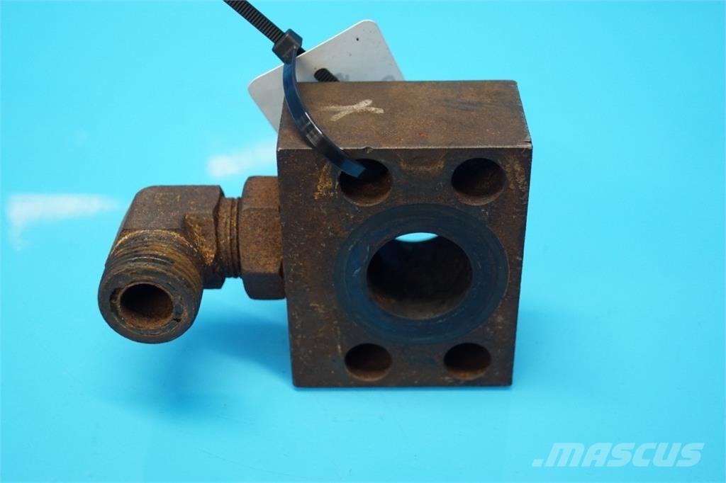 CASE 9230 Компоненты для зерноуборочных комбайнов