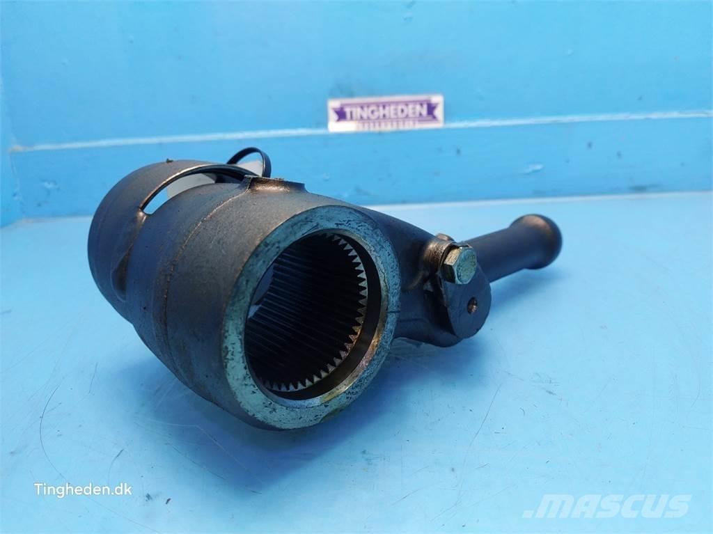 CASE Farmall 95A Навесное оборудование и запчасти