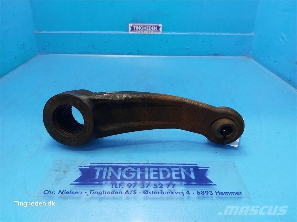 CASE Farmall 95A Навесное оборудование и запчасти