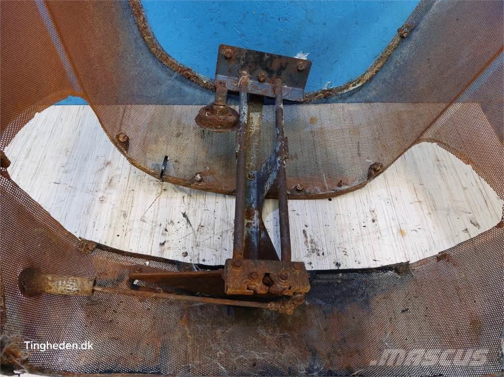 CASE Farmall 95A Навесное оборудование и запчасти