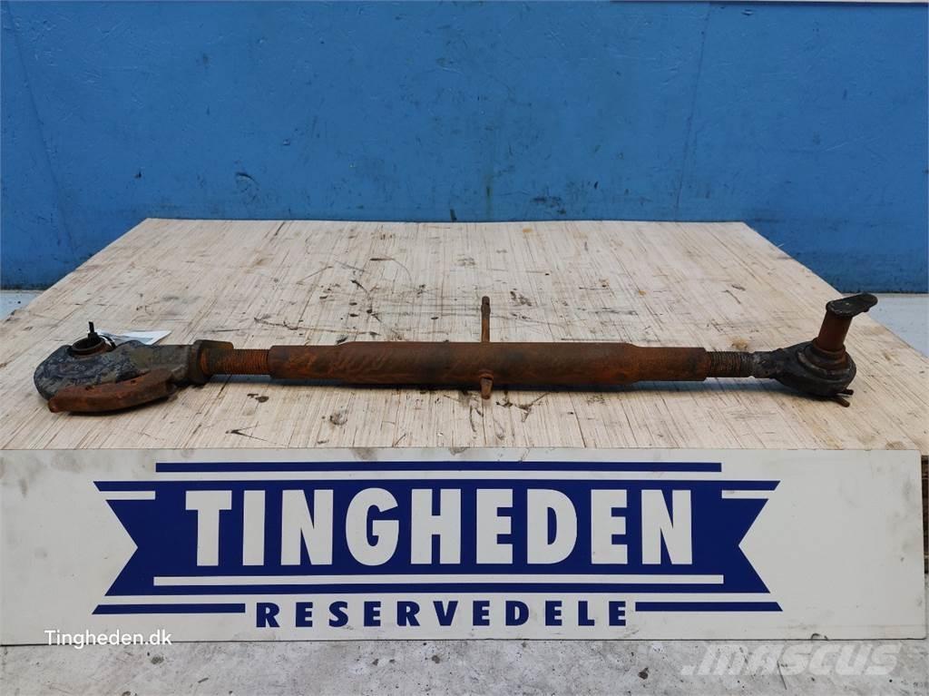 CASE Farmall 95A Навесное оборудование и запчасти