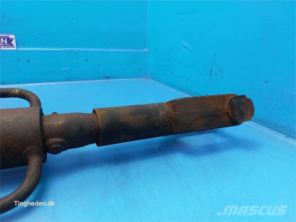 CASE Farmall 95A Навесное оборудование и запчасти