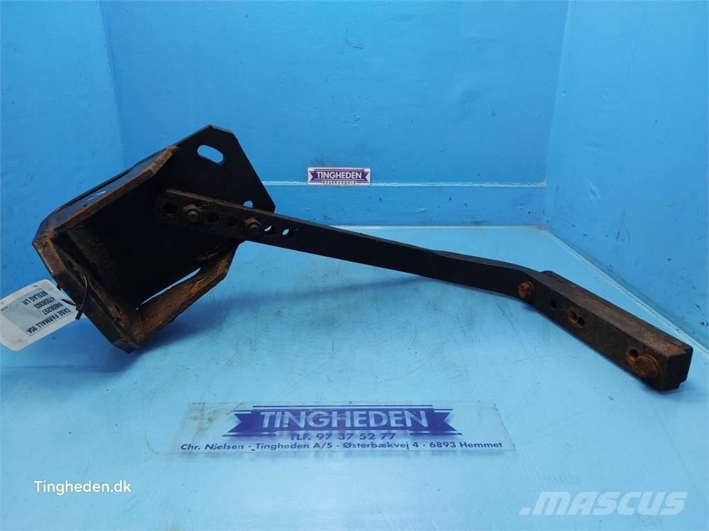 CASE Farmall 95A Навесное оборудование и запчасти