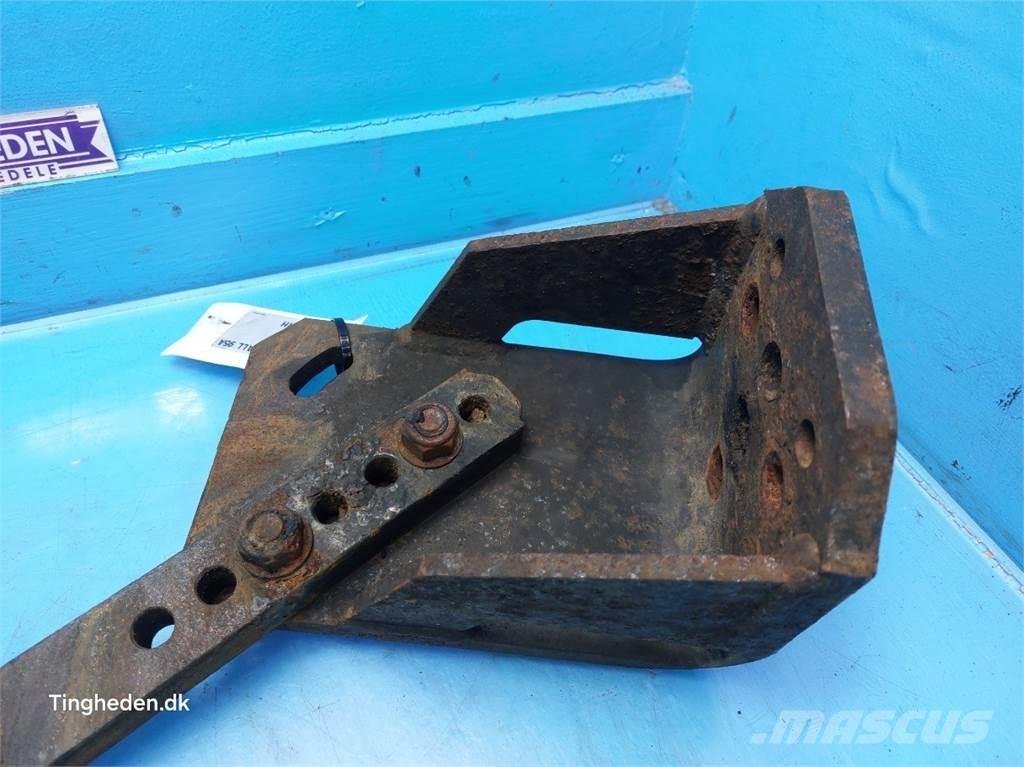 CASE Farmall 95A Навесное оборудование и запчасти