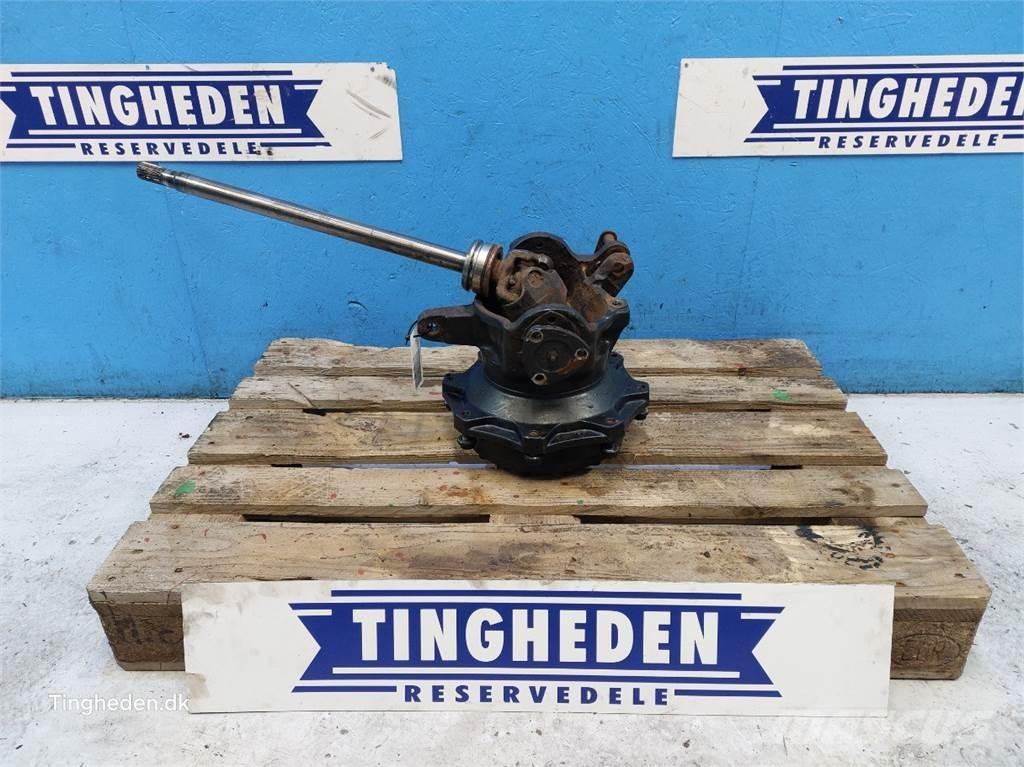 CASE Farmall 95A Навесное оборудование и запчасти