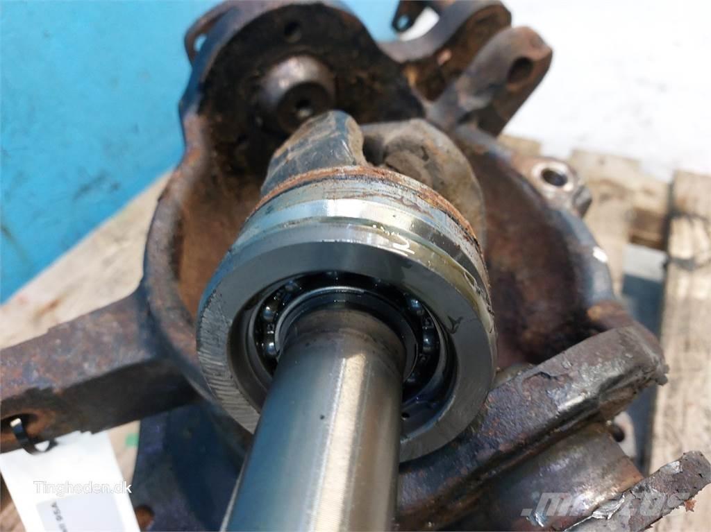 CASE Farmall 95A Навесное оборудование и запчасти