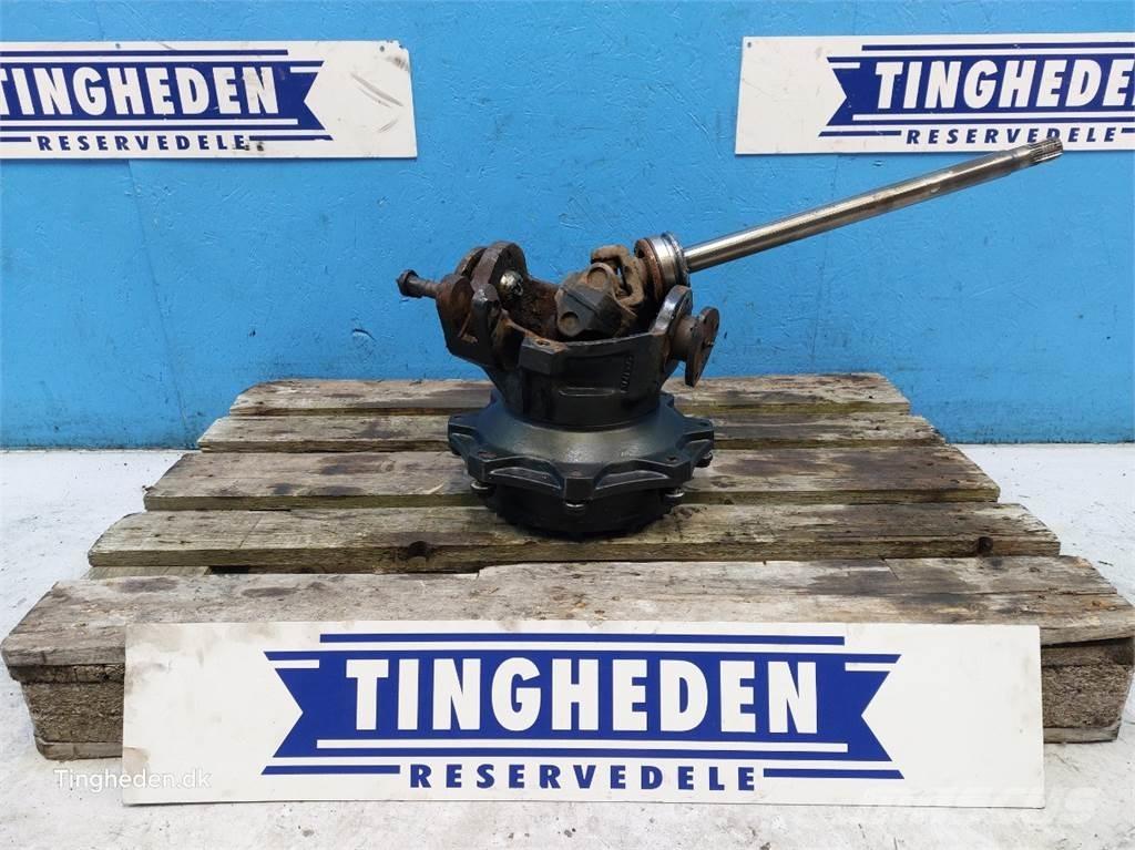 CASE Farmall 95A Навесное оборудование и запчасти