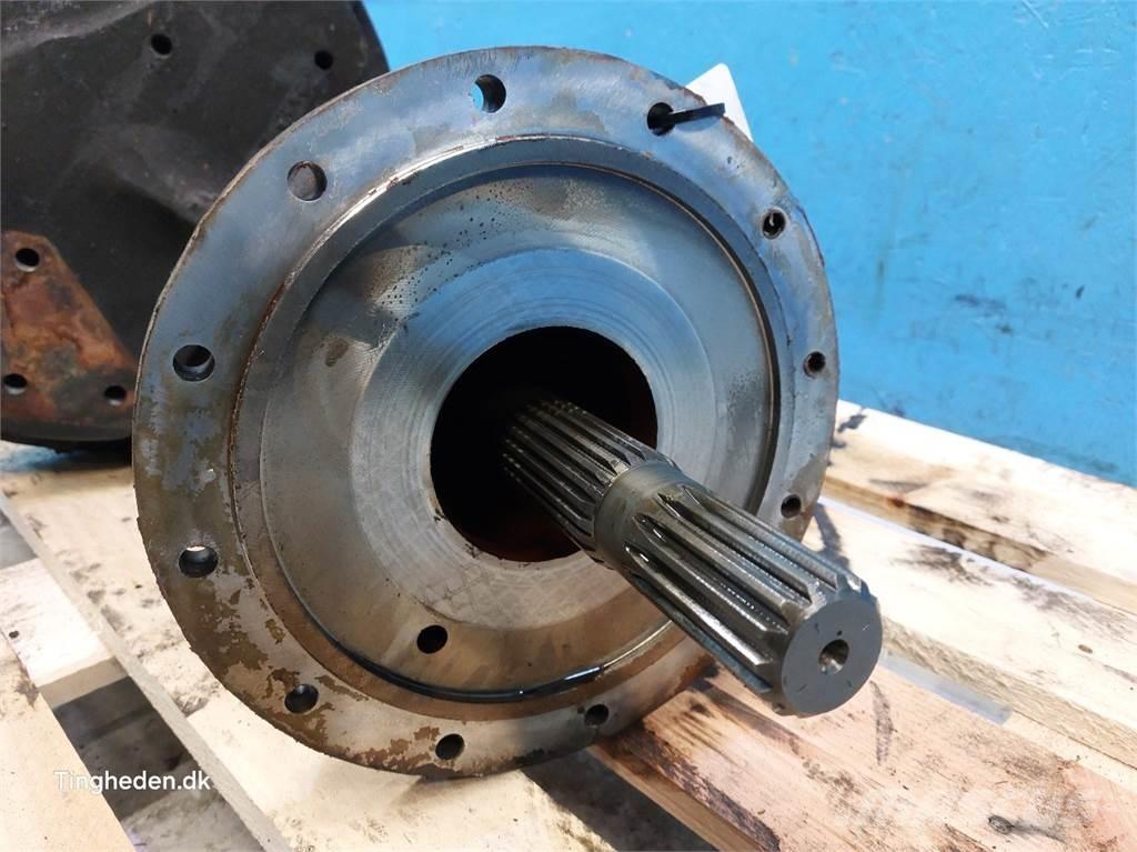 CASE Farmall 95A Навесное оборудование и запчасти