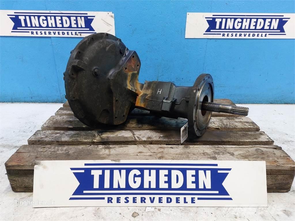 CASE Farmall 95A Навесное оборудование и запчасти