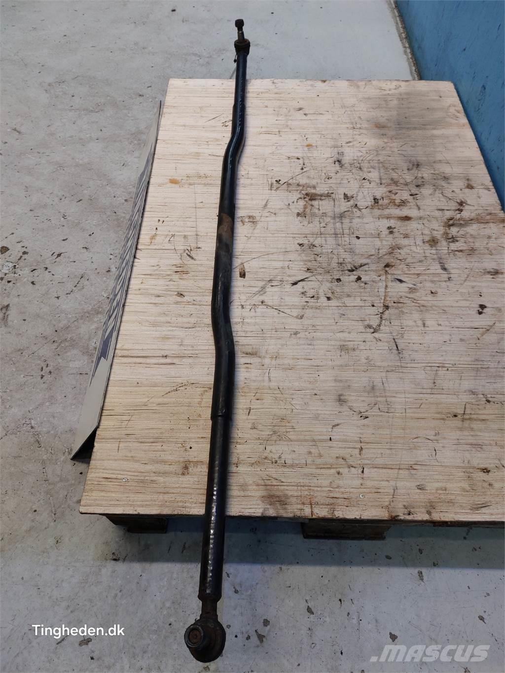 CASE Farmall 95A Навесное оборудование и запчасти