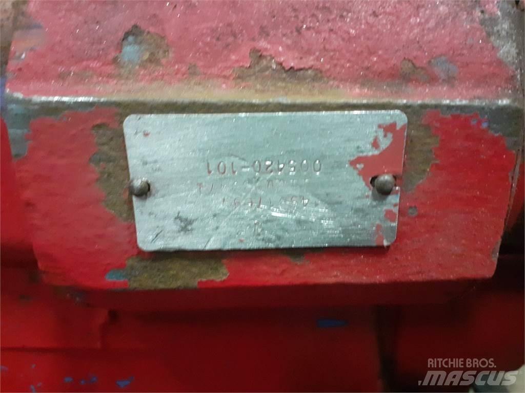 Case IH 1460 Детали гидравлической системы