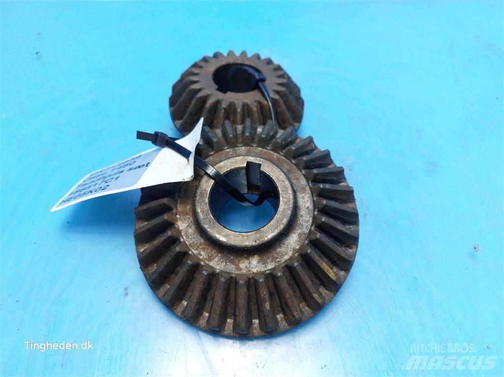 Case IH 1460 Компоненты для зерноуборочных комбайнов