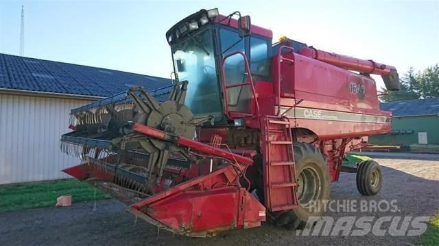 Case IH 1640 Зерноуборочные комбайны