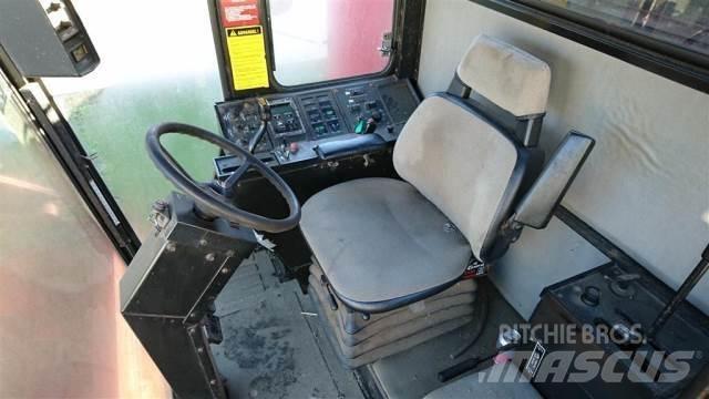 Case IH 1640 Зерноуборочные комбайны