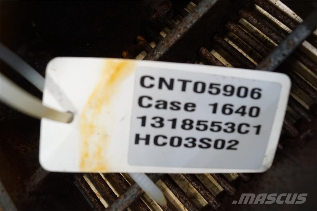 Case IH 1640 Компоненты для зерноуборочных комбайнов