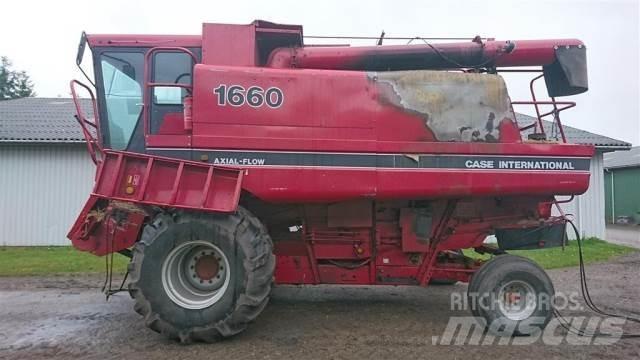 Case IH 1660 Зерноуборочные комбайны