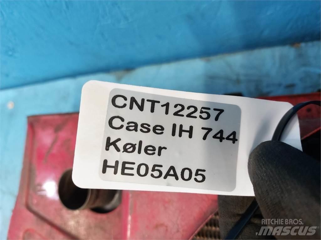 Case IH 744 Радиаторы
