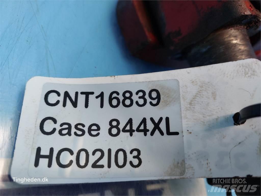 Case IH 844XL Навесное оборудование и запчасти