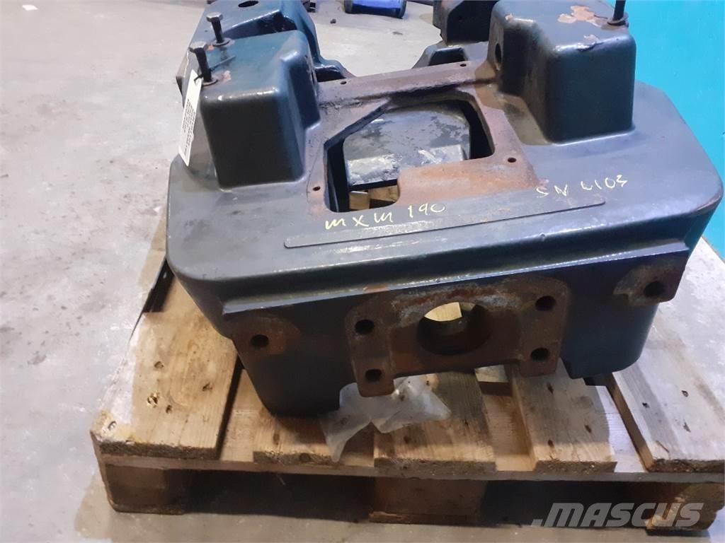 Case IH MXM 190 Навесное оборудование и запчасти