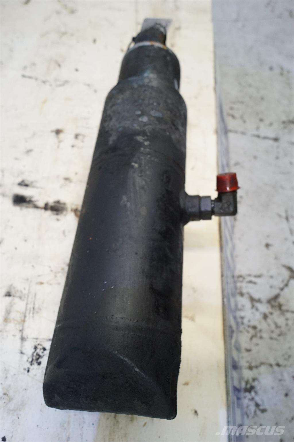 CASE Maxxum 115 Навесное оборудование и запчасти