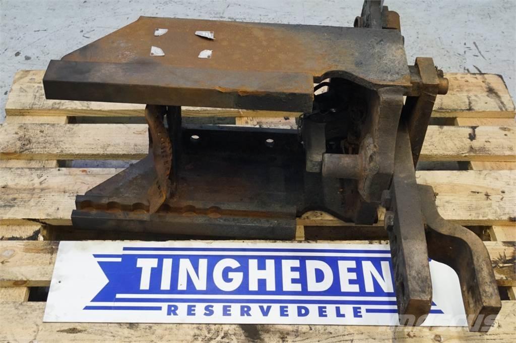 CASE Maxxum 115 Навесное оборудование и запчасти