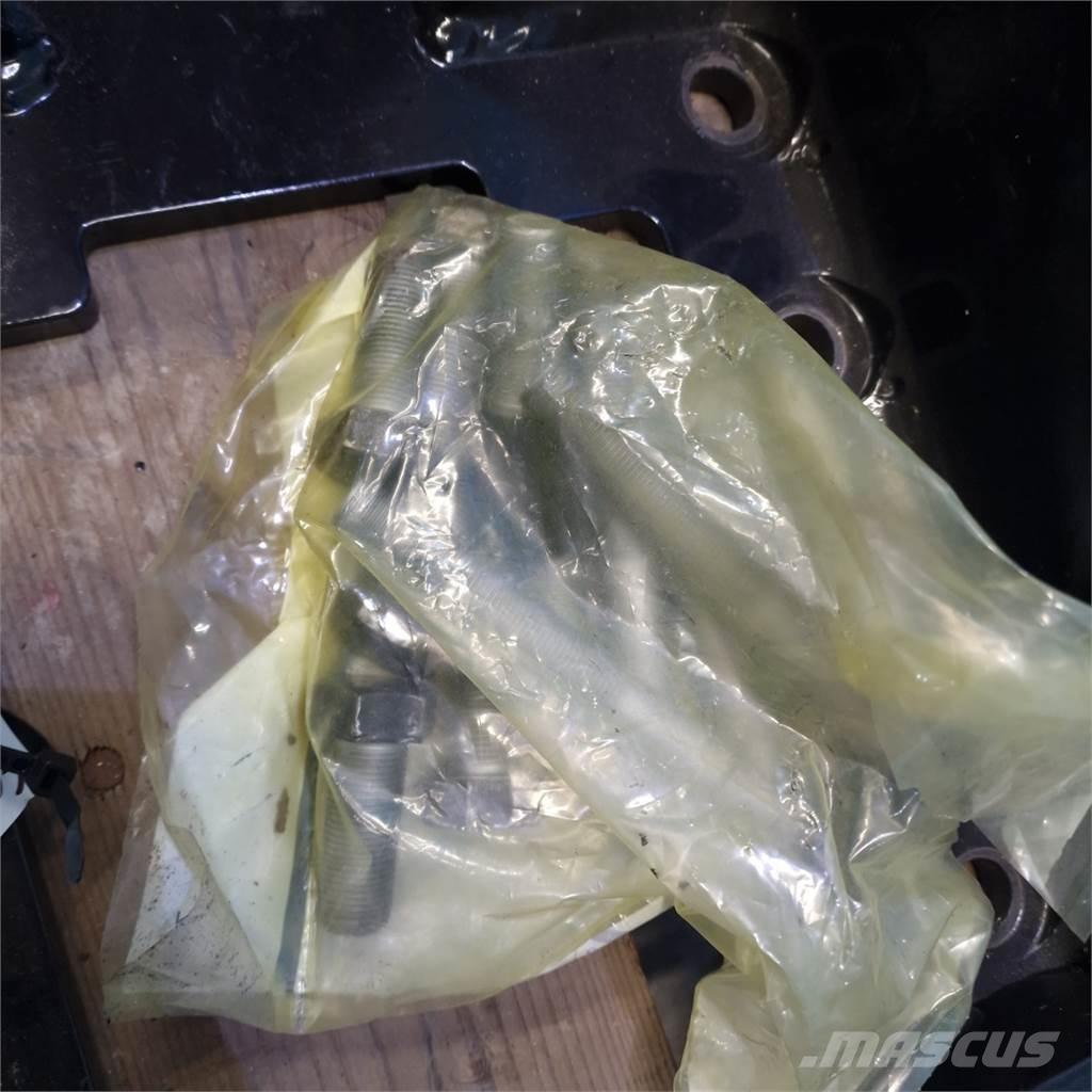 CASE Maxxum 130 Навесное оборудование и запчасти