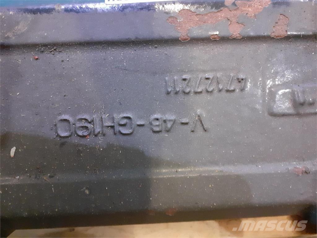 CASE MXM 190 Навесное оборудование и запчасти