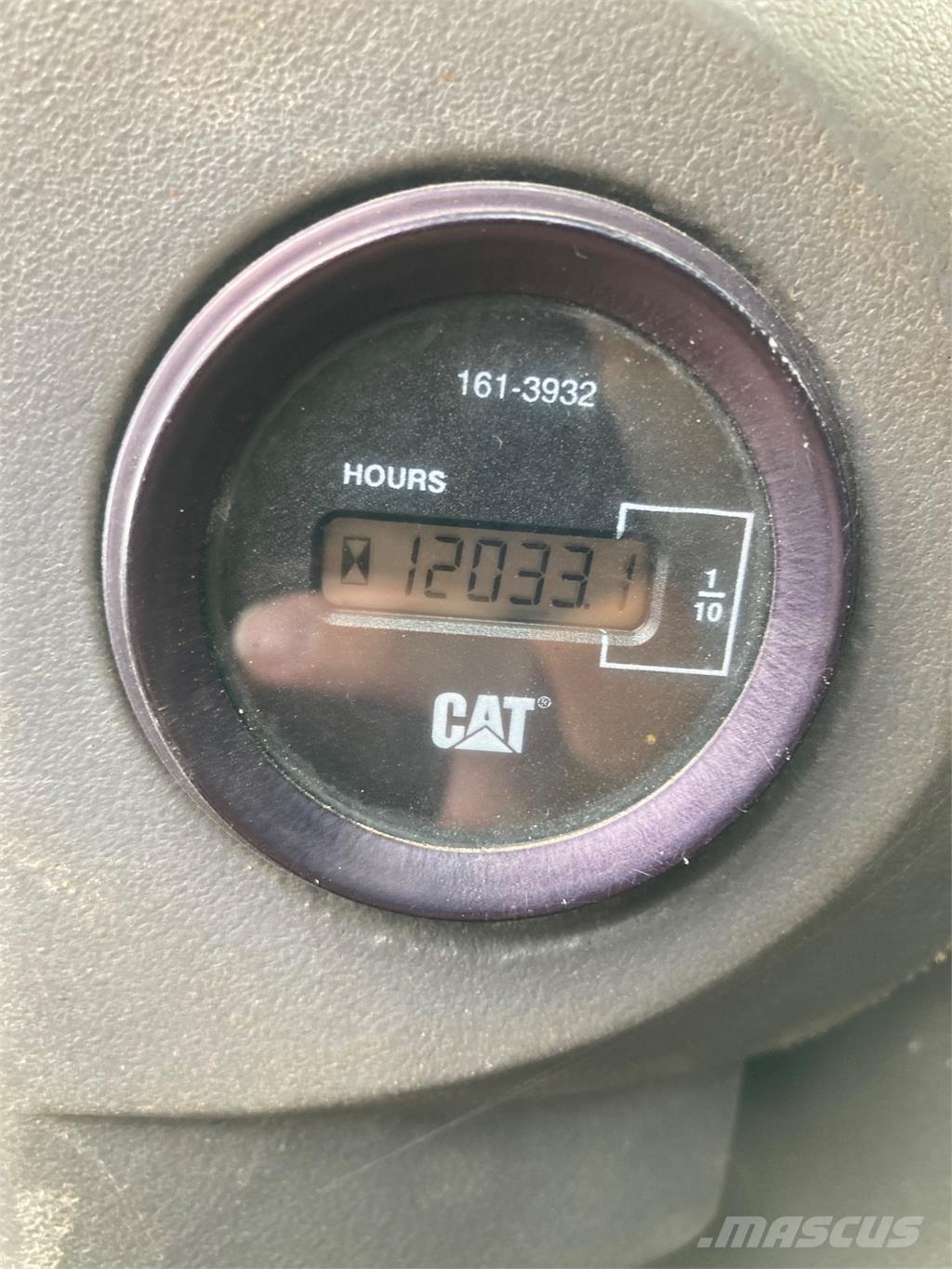 CAT 924G Фронтальные погрузчики